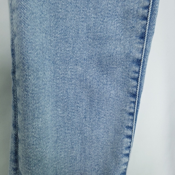 GOOD AMERICAN Women's Light Wash Raw Hem Straight Leg Jeans Size 4 - Picture 4 of 15